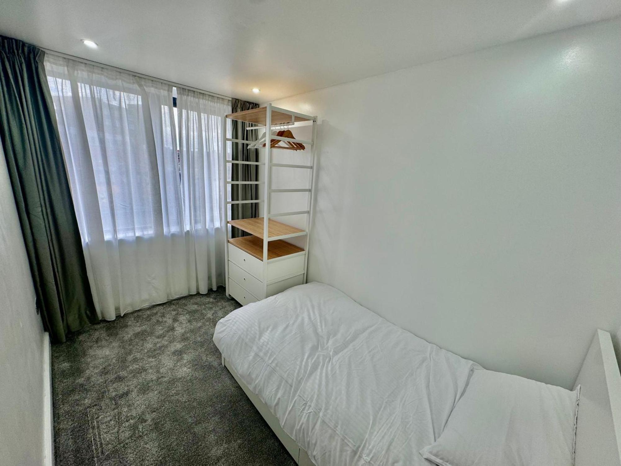 Luxury 2 Bed Entire Apartment-Near Tube & Shopping Centre Harrow Exterior foto